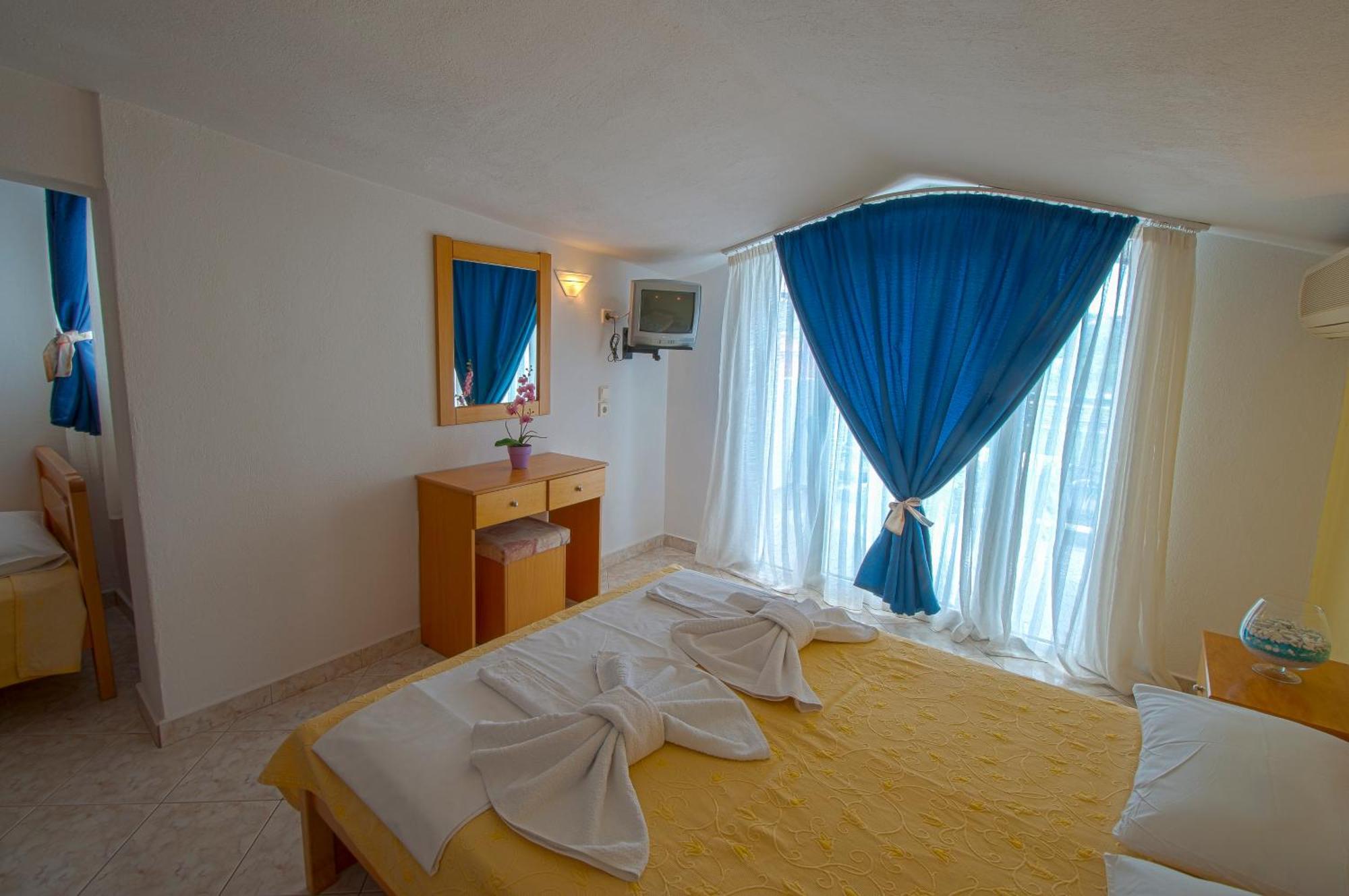 Studios Maria Potos Habitación foto